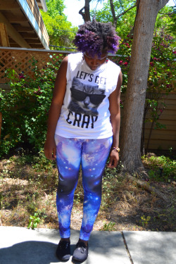 Blackfashion:  Tee And Leggings: Forever 21 Diane, 22, Cahttp://Dee-Vineanonyme.com