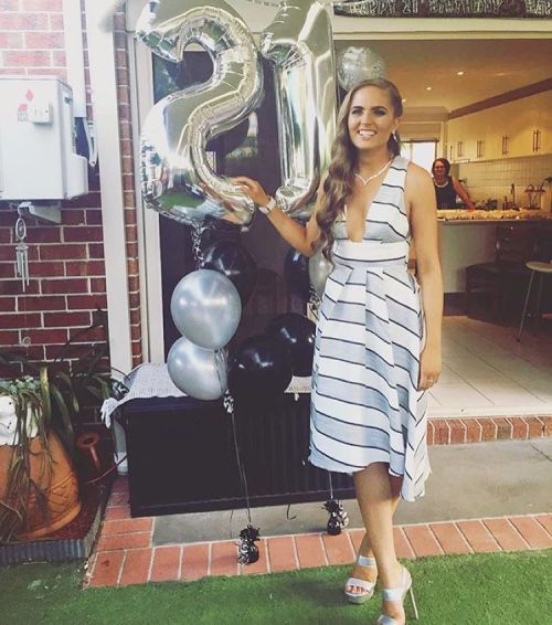 @annemareeg looking amazing in the Fortune Dress by Sheike | Available for hire now in a size 8 at RUNWAYDREAM - For all enquiries email support@runwaydream.com.au #DressHire #DressHireMelbourne #DressHireAustralia #RunwayDream #DressHireAu #regram...