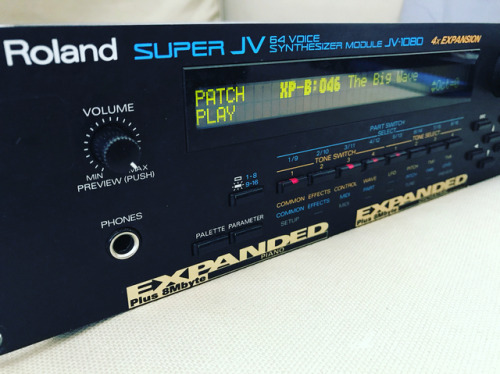 So, um&hellip;. JV-1080 w. Vintage Synths and World expansion cards. This should be fun #roland 