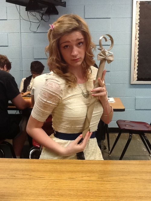 this girl in my class made a princess wand. need I say another fucking word