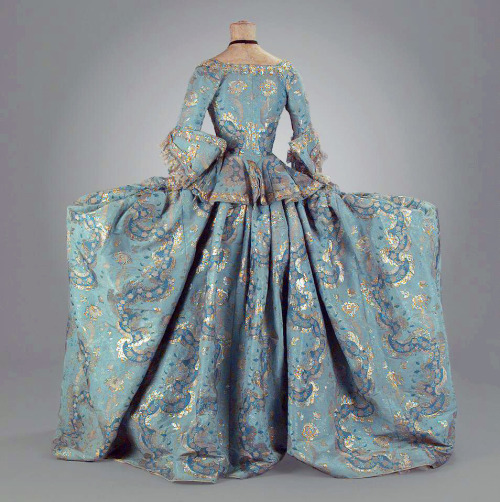 Court dress, 1760-70