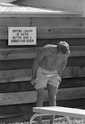 nucelebs:  Steve McQueen in his backyard  photographed by John Dominis 1963 http://nucelebs.tumblr.com/archive