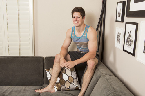 marc-dylan:  Click Here To Watch The Full Scene - Nathan Fucks Lane Bareback