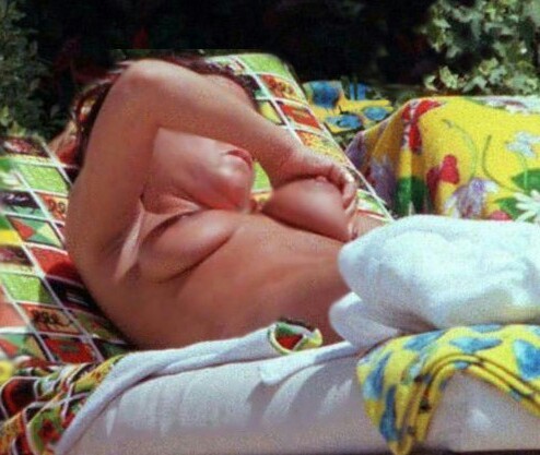 celebgoodies:  Victoria Beckham  http://celebgoodies.tumblr.com
