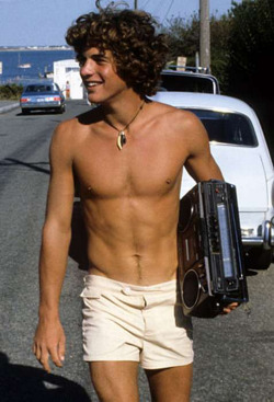 70sand80s:  JFK Jr struts down the streets