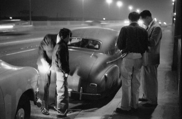 90s-forever:  therealhollywoodbandit:  Drag racing at the LA River or rather in the