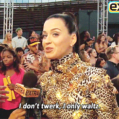 emotional-whitegirl:  somedetailsinthefabric:   KEEP IT CLA$$Y