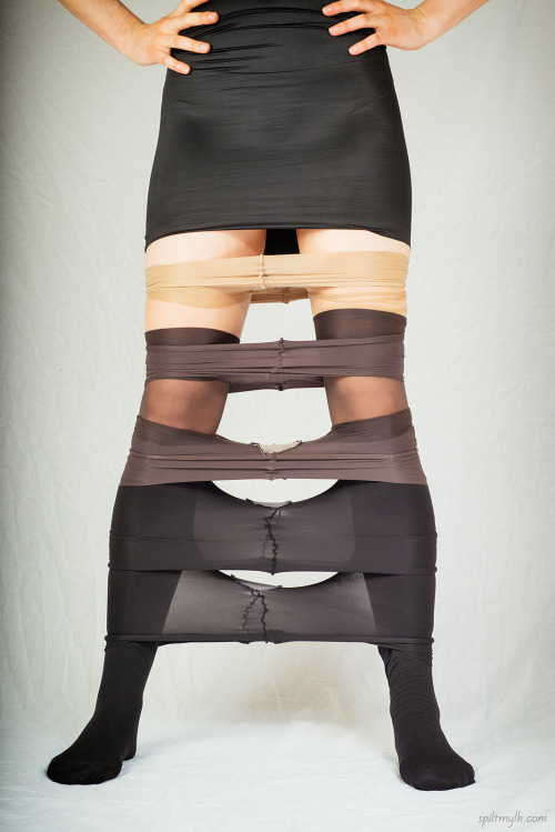 hotpantyhosenylon:Pantyhose Tiramisu