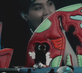 ᵗᶦⁿʸ Hobi