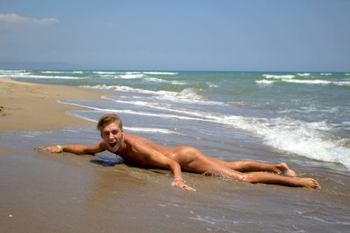 facebookhotes:Hot guys from Russia found on Facebook. Follow Facebookhotes.tumblr.com for more.Submi