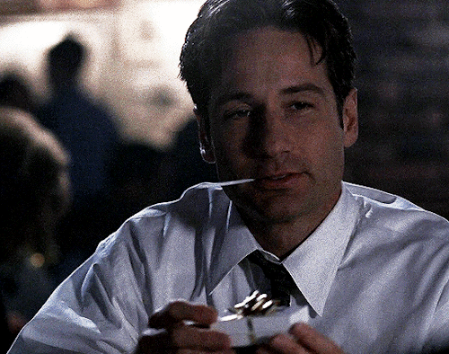 mulderscully:  THE X-FILES | 4.17 — “Tempus
