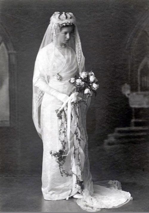 Swedish bride, 1913. Photo: Ferdinand Flodin