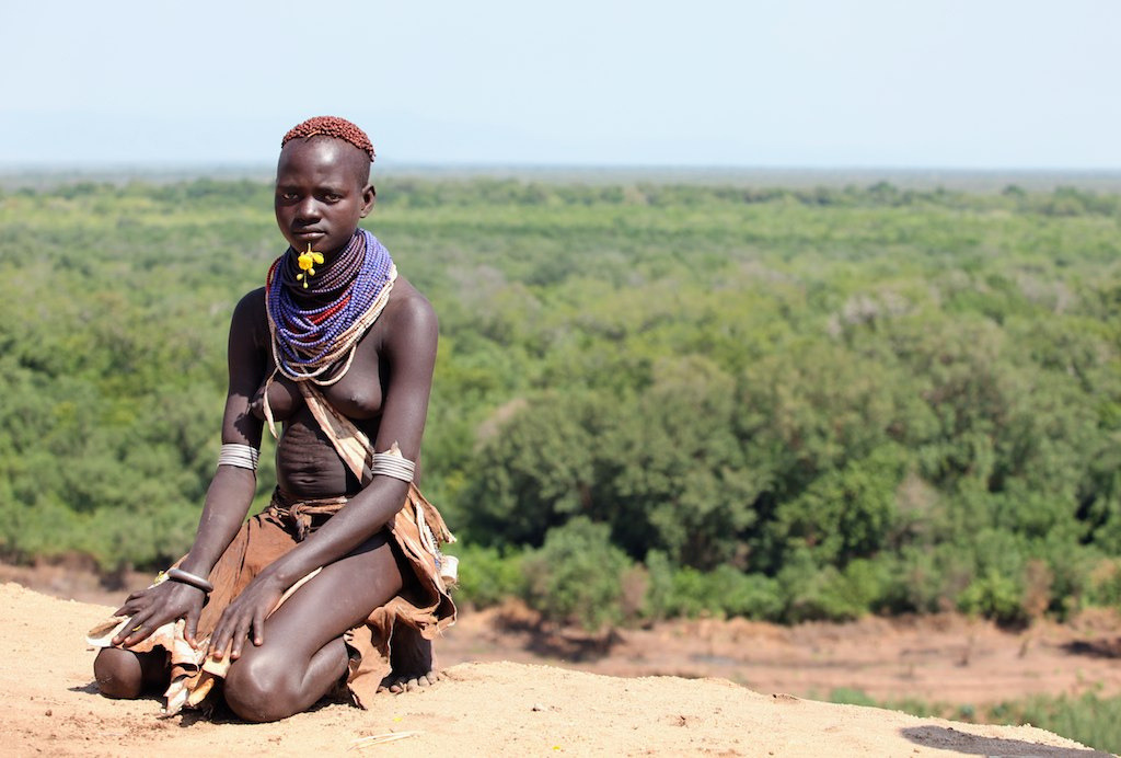 Ethiopian Karo woman, by Ingetje Tadros.