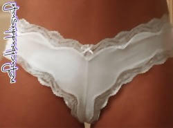 n2fuckbuddieswife:  Feeling sexy in my white lace panties 🔥✨