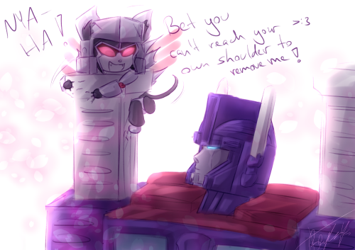 baebeyza:Kitty Megatron strikes again! (with less questionable results)Work with me peeps, who else 