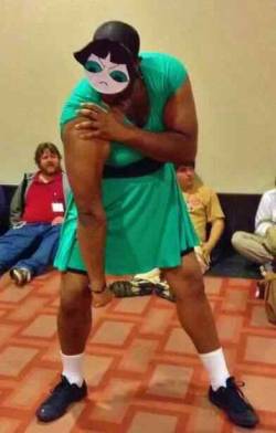 tinypenguininja:  memeguy-com:  Awesome Powerpuff Girls Buttercup Cosplay Nailed it  Uhm, it’s a Buttercup Cosplay cosplay 