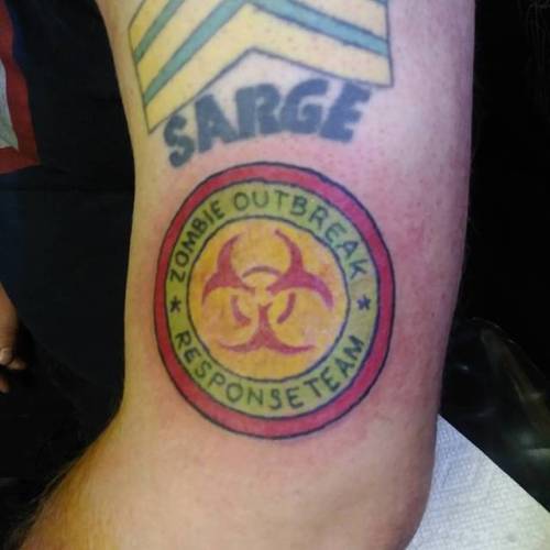 I did the zombie badge but not the sarge.   Thank youu.    #ink #tattoos #chelsea #boston  #ravenseyeink #tattoo  #color  #apocalypse #biohazard #color  #zombie  (at Raven’s Eye Ink)