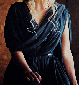 Daenerys’ Costumes Appreciation - 6x09, 6x10