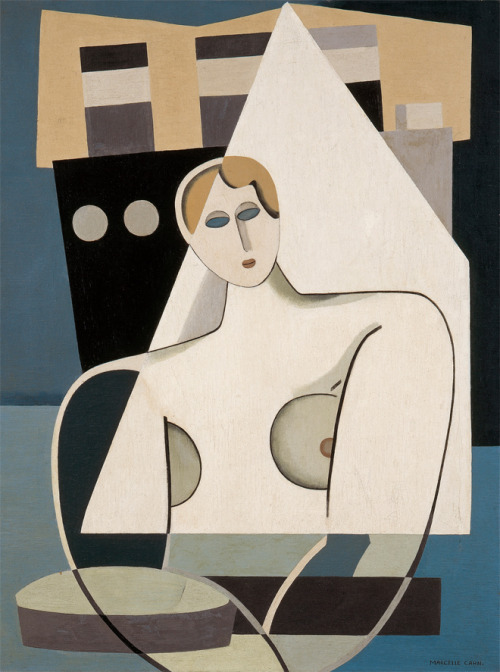 Marcelle Kahn, Woman and Sail, 1926/27. Musée d’art moderne et contemporain de Strasbourg. From the 
