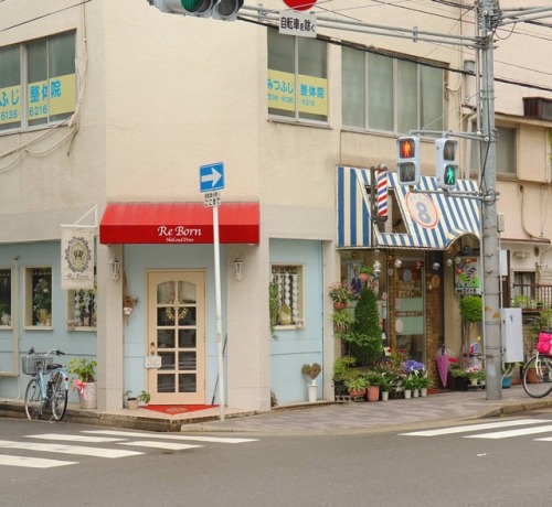 crayoncafe: www.instagram.com/p/BjUTxy5gLyg/?utm_source=ig_share_sheet&amp;igshid=iimsbu