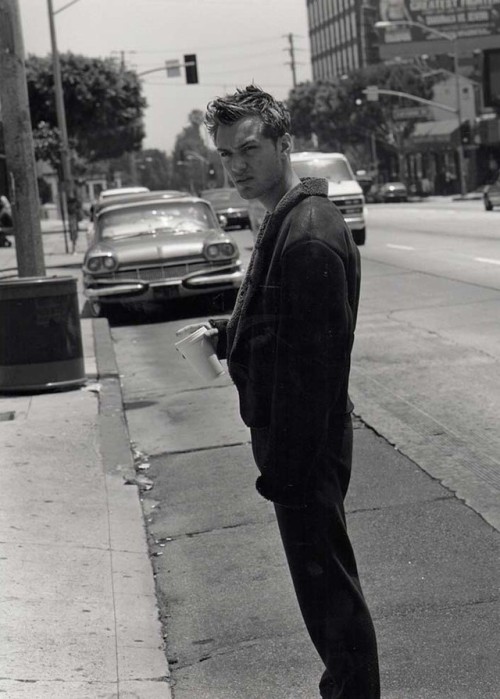 hollywood-portraits:Jude Law photographed by Tim Richmond, 1996.