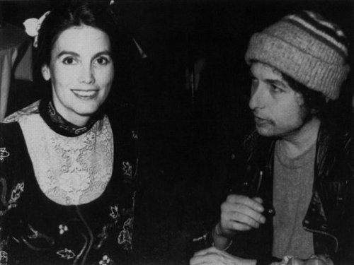 istartedoutonburgundy: Bob Dylan with Emmylou Harris