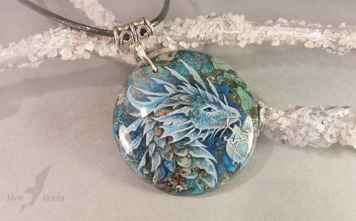 carriepika:asylum-art:Legendary Dragons Hand Painted on Gemstones by Alvia AlcedoIf you were born in