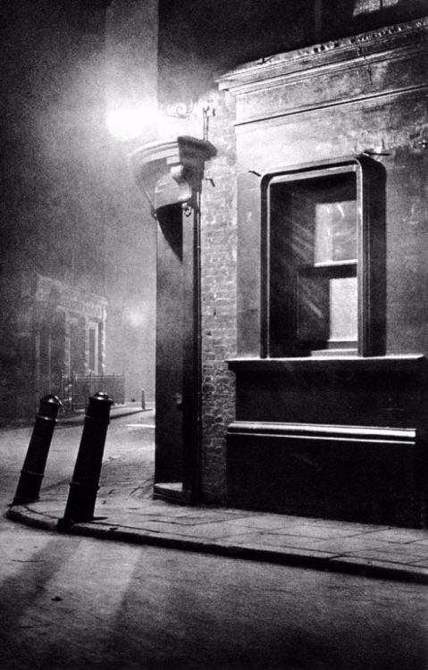 dieselfutures: 1930′s London by night