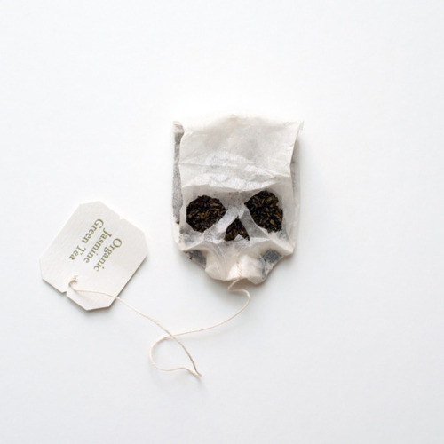 likeafieldmouse:  Noah Scalin - Tea Bag (2010) 