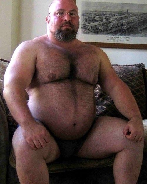 thickplumber:  I present you my Top10 Sofa Bears. Damn I love bears when they are