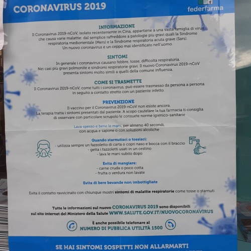 Ad una vetrina di una farmacia …. Come Coronavirus2019?!?🤔🧐😳 Noi gente media, “profana”, “ignorante”, “volga”, eravamo e siamo rimasto che è una cosa scoppiata quest'anno…. Perché il manifesto dice 2019?! Allora tutto sospetti; le tesi complottiste,...