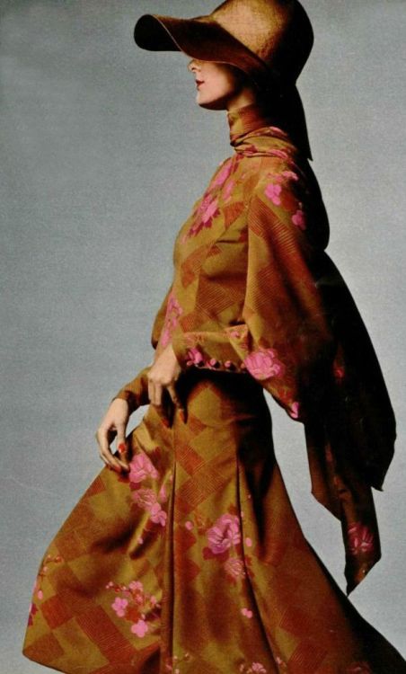superseventies:Fashion for L’officiel magazine, 1970s .