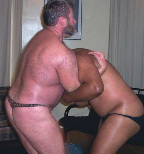 wrestlerswrestlingphotos:  nude bears wrestling  GlobalFight Personals