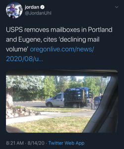 chismosite:8.16.20. USAIn major cities across the country, mailboxes are being removed or locked. 👆🏼At the same time, FedEx is halting deliveries to Black neighborhoods in Chicago.The new changes come from Trump’s appointed Postmaster General,