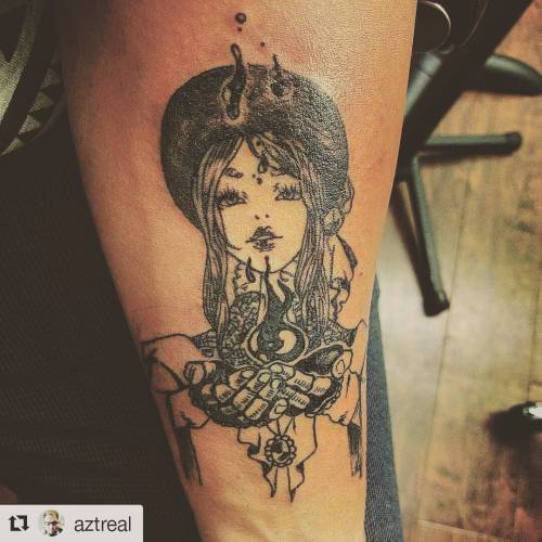 Omg guys!! @aztreal got my doll inktober done into a tattoo!! I feel so honored #Repost @aztreal wit