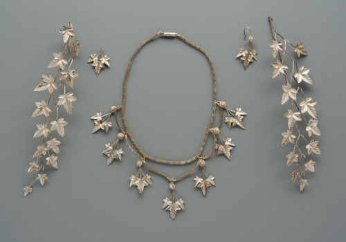 treasures-and-beauty:Jewelry set made by Vilhelm Christesen, ca. 19th century, Denmark. Silver filig