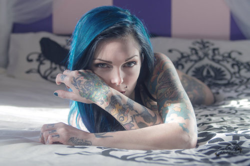 hellothierrybretonfan:  tattedbeautues:  Riae Suicide   t b