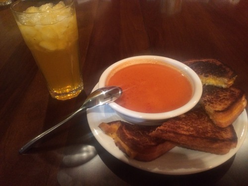 Sex Grilled cheese, and tomato soup.  Yummmm! pictures