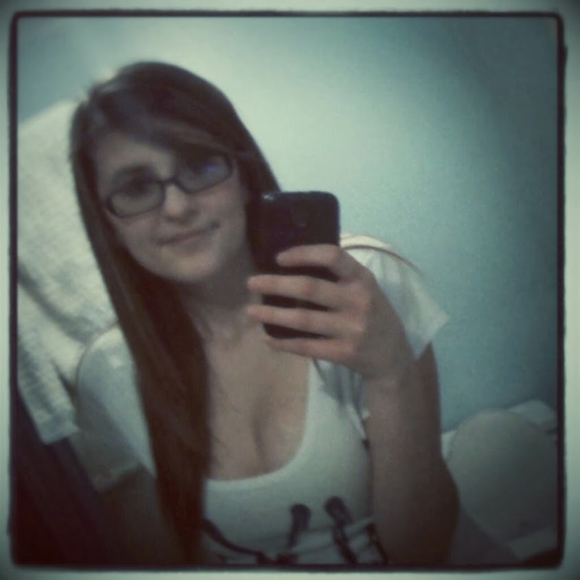 smileslaughtersex:  theonlinedom:  LD - a cute nerdy girl with her banana  Awesome!)