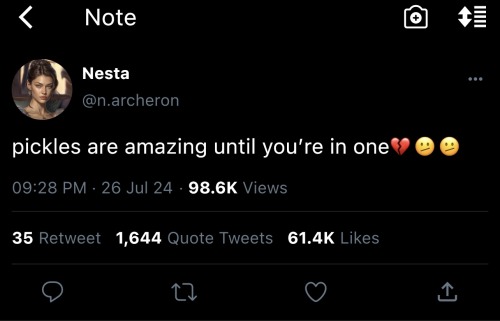 ACOTAR CHARACTERS USING TWITTER