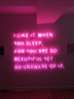 everythingstartsfromsomething:  The 1975