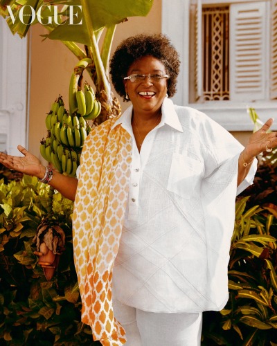 etherealclit:Black women who have been listed as the top 100 influential people by TIME Magazinefrom left to right: Quinta Brunson, Jazmine Sullivan, Issa Rae, Faith Ringgold, Mia Mottley & Zendaya