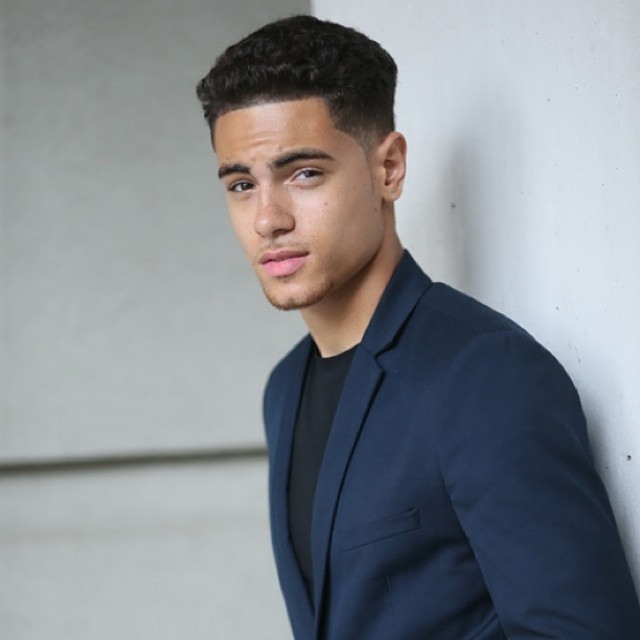 bruhyousexy:  Charles 