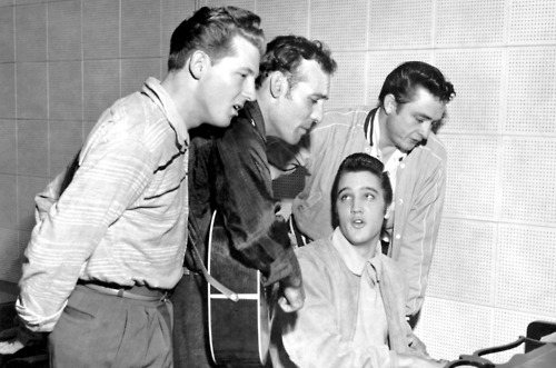 the-orphic-mr-awesomer:  Johnny Cash, song writer and great song interpreter, died 12 years ago today, Sept 12, 2003.Here’s to the master cross-over country artist respect by rap, rock, jazz and country musicians alike. 