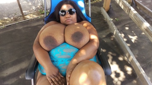 XXX Black BBW Heaven photo