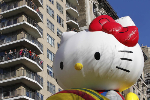 reuterspictures:  Macy’s Thanksgiving Day Parade  The best from the 87th annual Thanksgiving Day parade. 