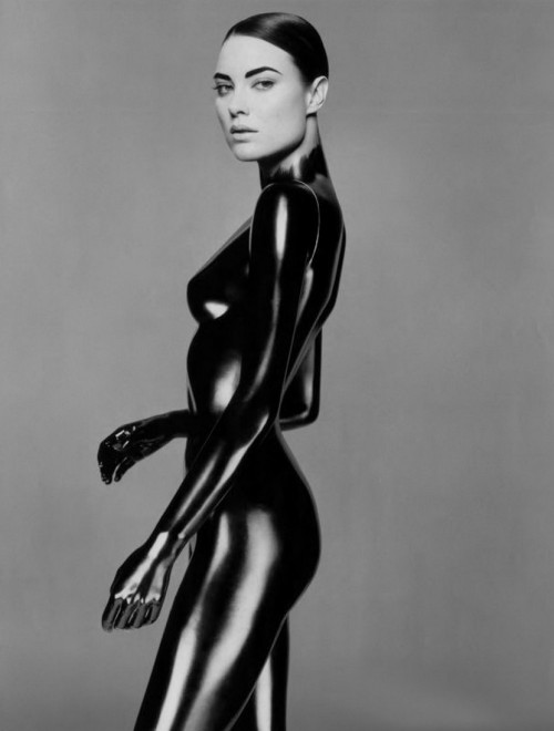 helenaaaaaa: Shalom Harlow by Solve Sundsbo _ Numero France, January 1990.