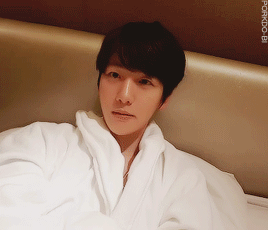 porkdo-bi:  BBH gifs 13/50: cute beansprout in his robe… 
