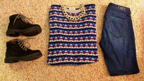 Patterned Sweater: Forever 21 High-Waisted Jeans: STS Blue Gold Chain Necklace: Charlotte Russe Blac