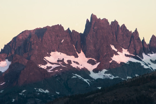 Sunrise in Minaret Vista